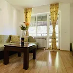 Forest Retreat, Stream Resort, Pamporovo Apartment *