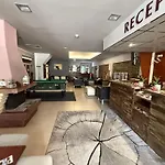 Forest Retreat, Stream Resort, Pamporovo Apartment *