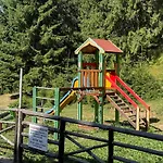 Forest Retreat, Stream Resort, Pamporovo Apartment *