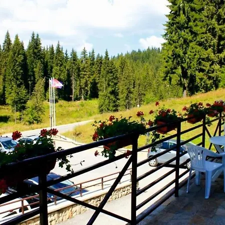 Forest Retreat, Stream Resort, Pamporovo Stoykite