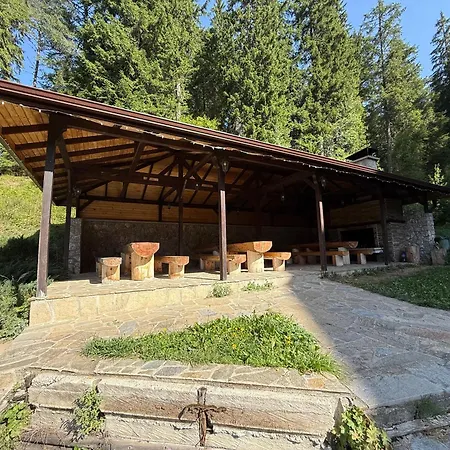 Forest Retreat, Stream Resort, Pamporovo Apartamento *