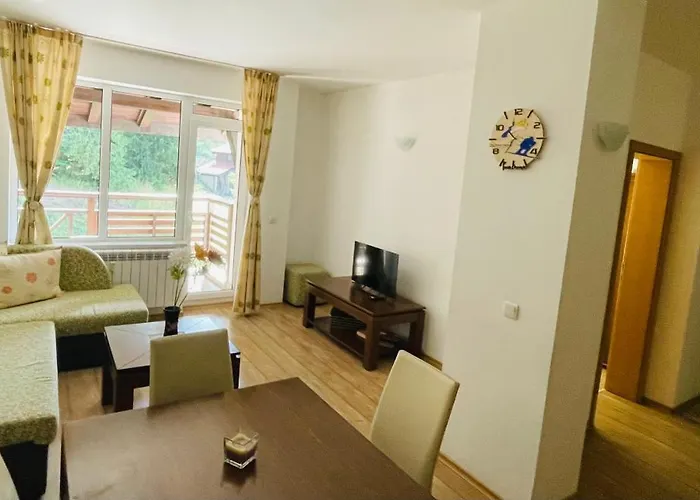 Forest Retreat, Stream Resort, Pamporovo Apartment