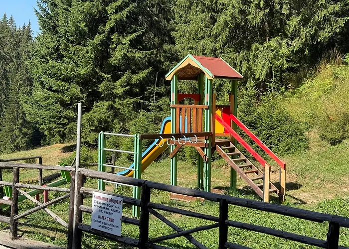 Forest Retreat, Stream Resort, Pamporovo Apartment *